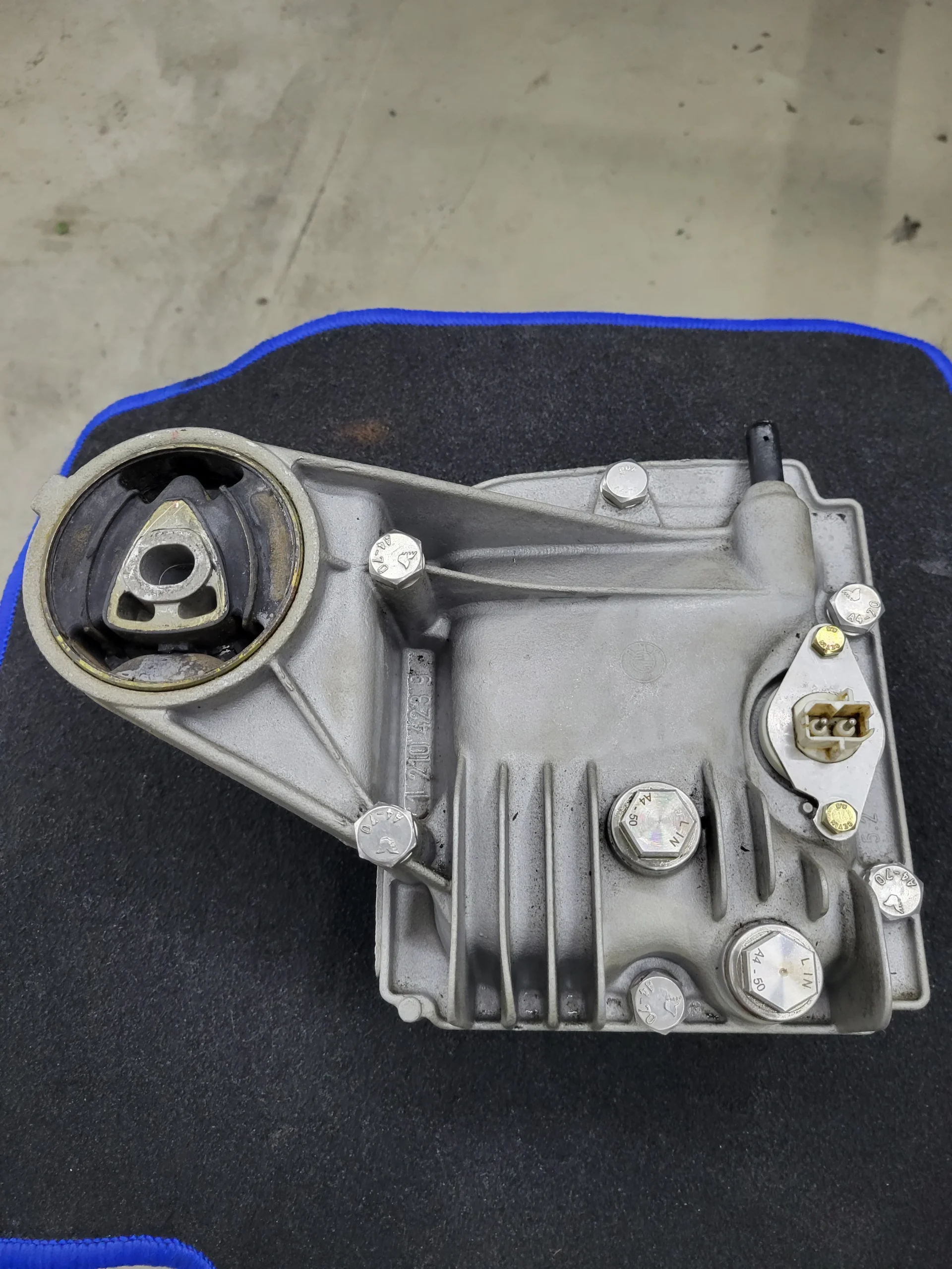 Bmw E30, E36 Differentialdeckel 168