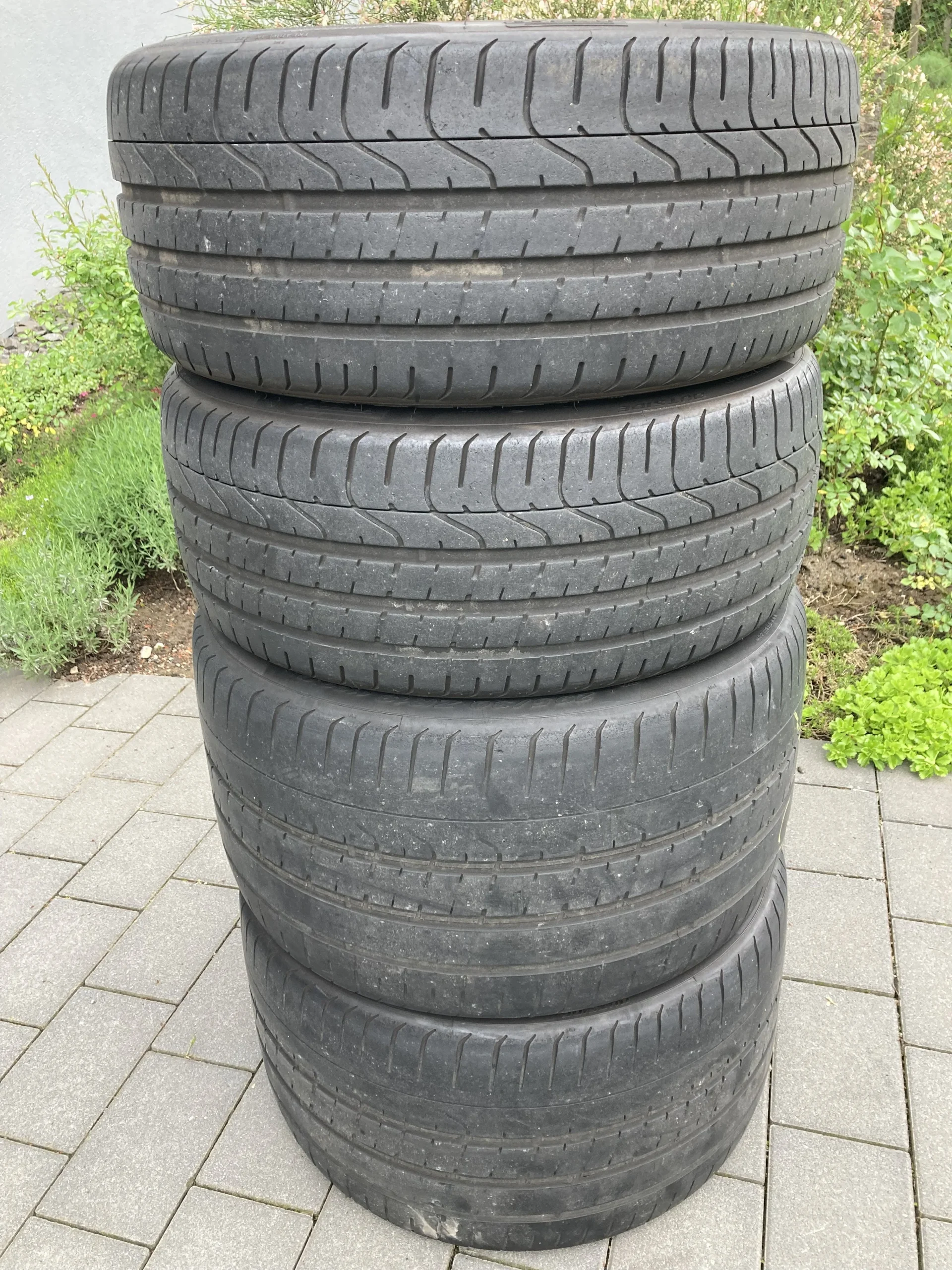Porsche 997 Sommerreifen Pirelli 235/35ZR19 295/30ZR19